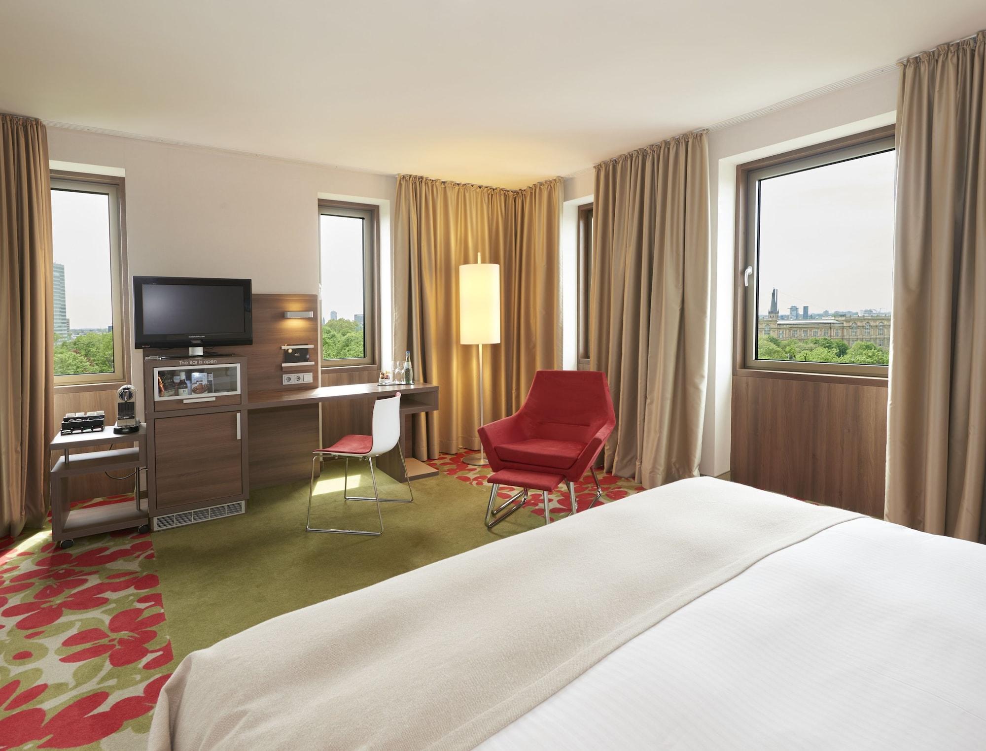 Melia Dusseldorf Hotel Екстериор снимка