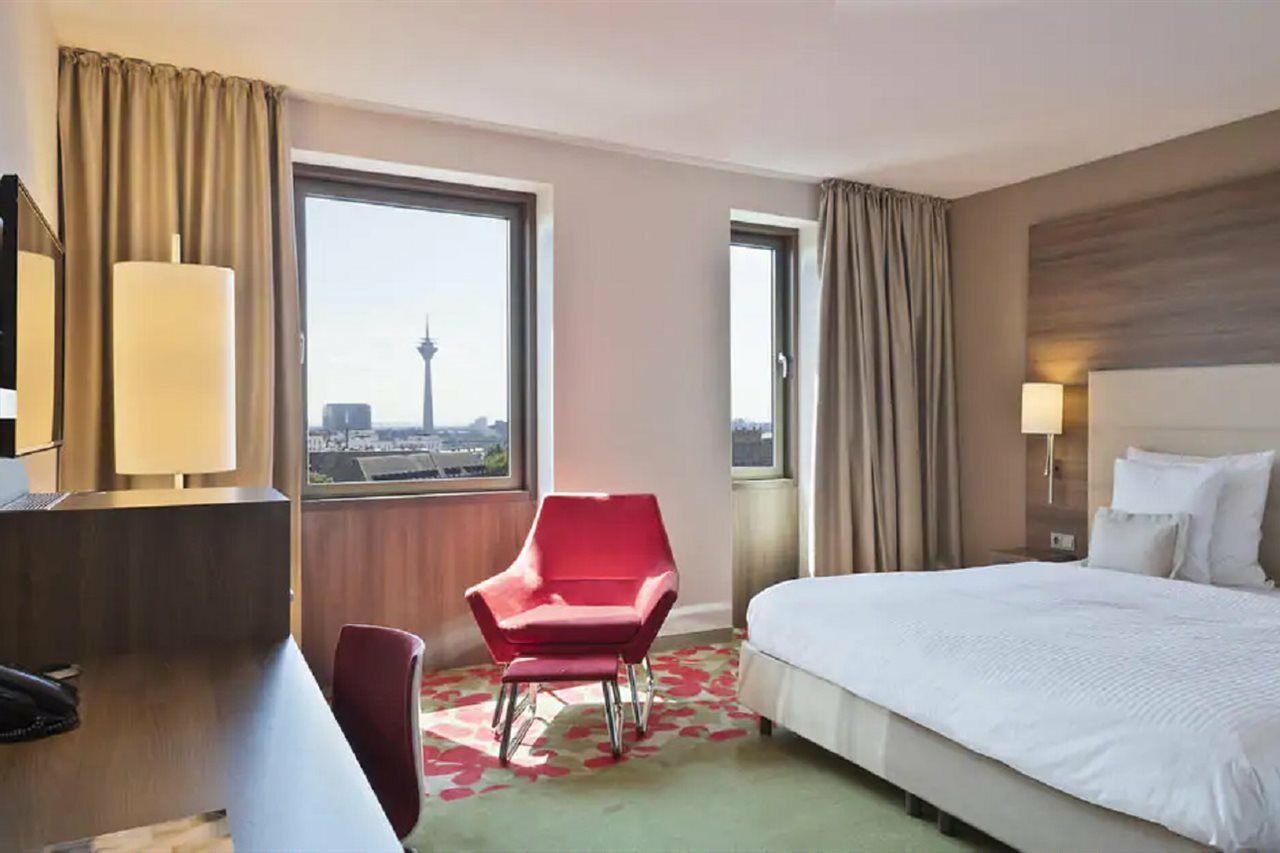 Melia Dusseldorf Hotel Екстериор снимка